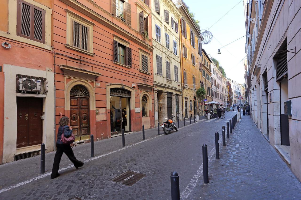 Pied-A-Terre Domusuite Rhome Colosseo Рим Екстериор снимка