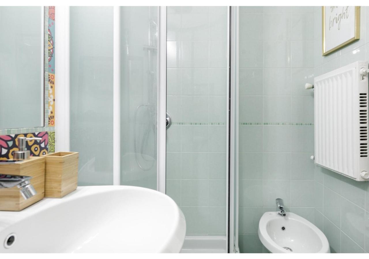 Pied-A-Terre Domusuite Rhome Colosseo Рим Екстериор снимка